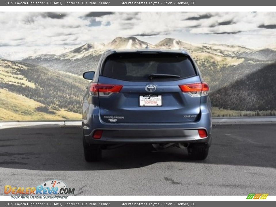 2019 Toyota Highlander XLE AWD Shoreline Blue Pearl / Black Photo #4
