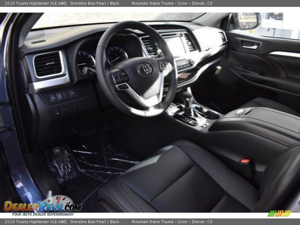 2019 Toyota Highlander XLE AWD Shoreline Blue Pearl / Black Photo #5