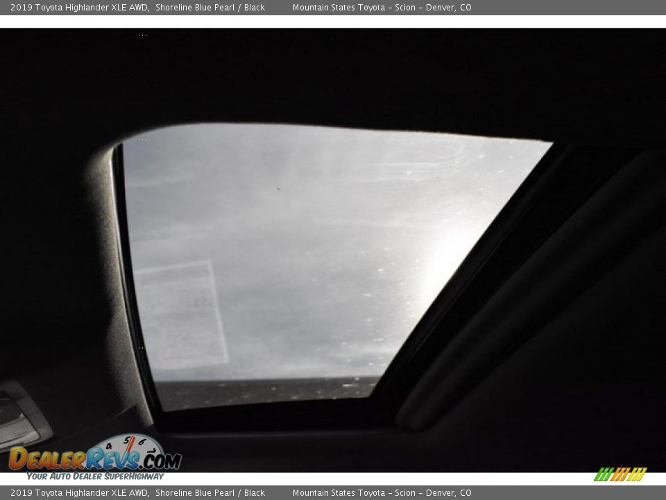 2019 Toyota Highlander XLE AWD Shoreline Blue Pearl / Black Photo #9
