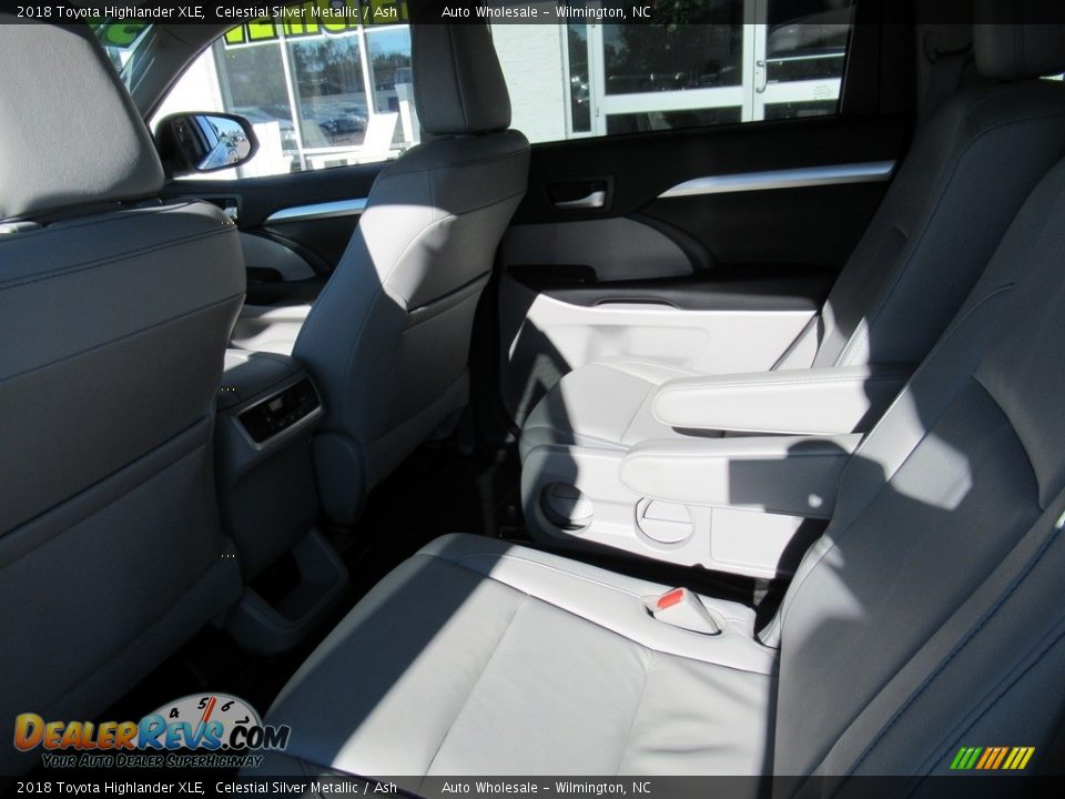 2018 Toyota Highlander XLE Celestial Silver Metallic / Ash Photo #12