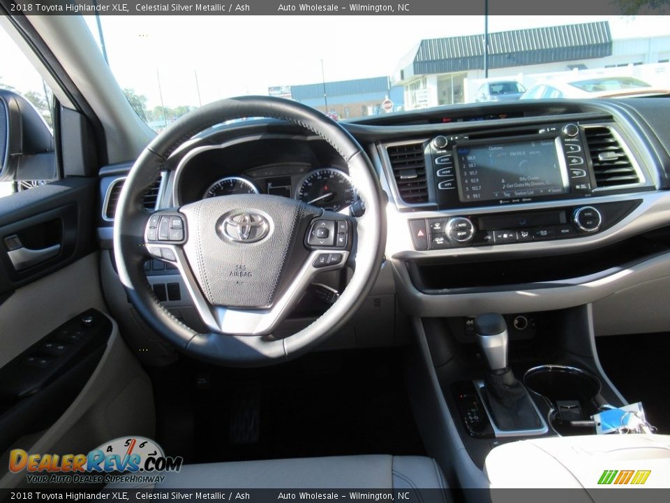 2018 Toyota Highlander XLE Celestial Silver Metallic / Ash Photo #15