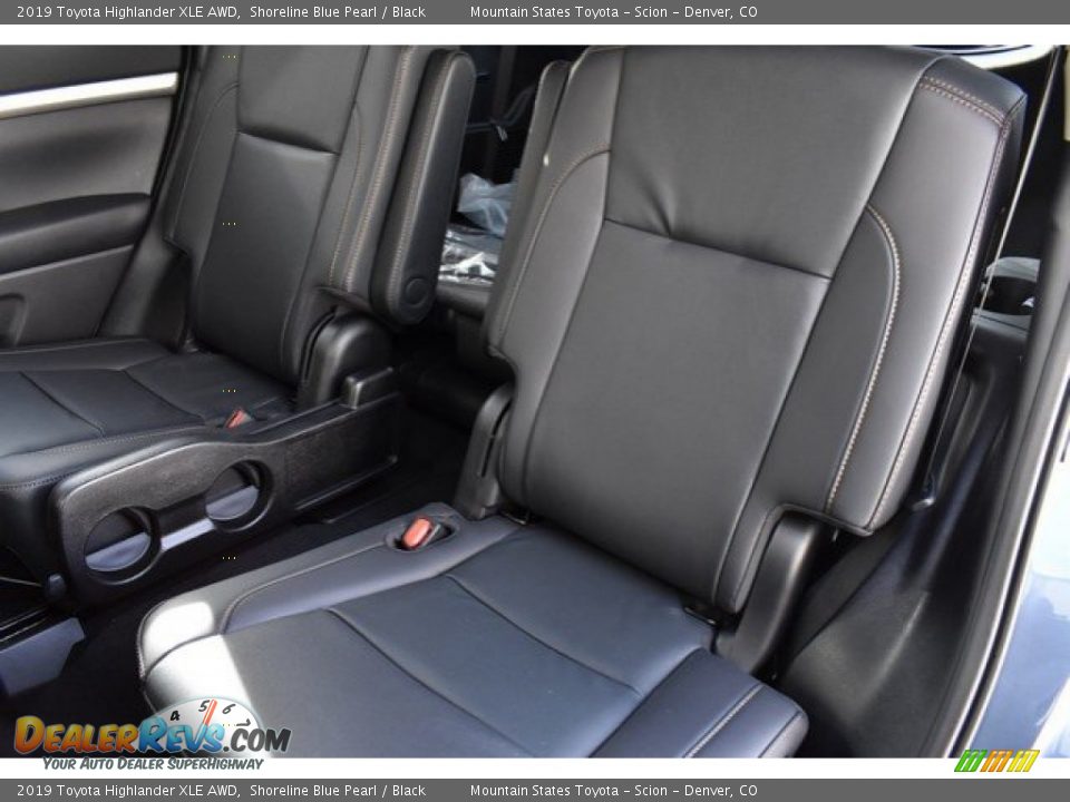 2019 Toyota Highlander XLE AWD Shoreline Blue Pearl / Black Photo #16