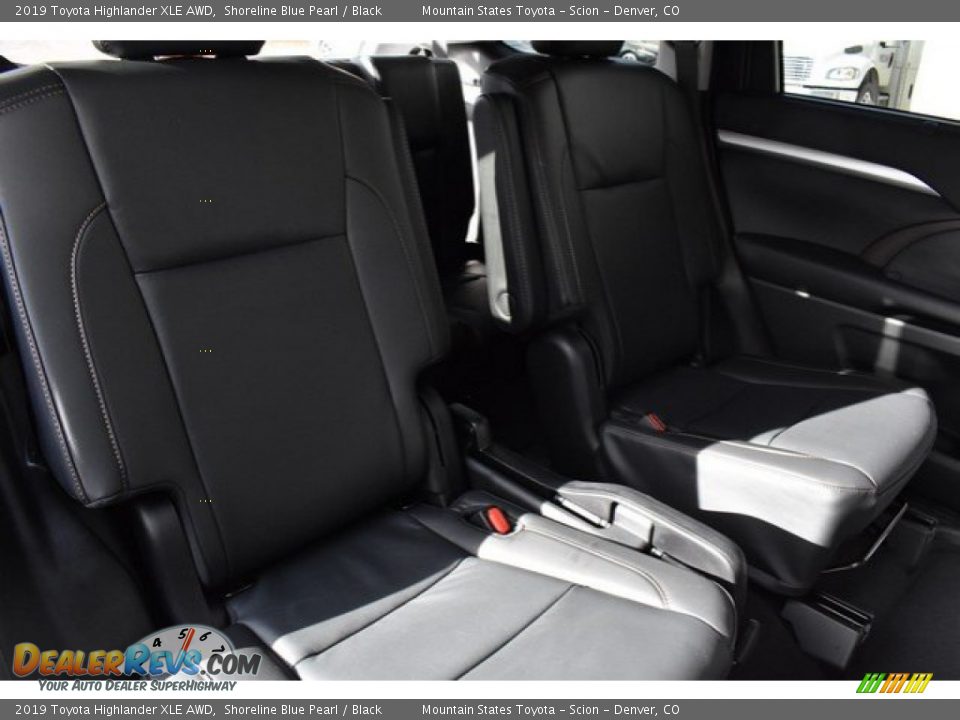 2019 Toyota Highlander XLE AWD Shoreline Blue Pearl / Black Photo #20