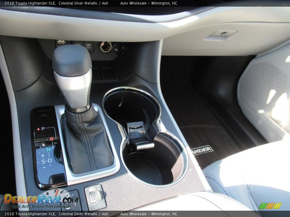 2018 Toyota Highlander XLE Celestial Silver Metallic / Ash Photo #19