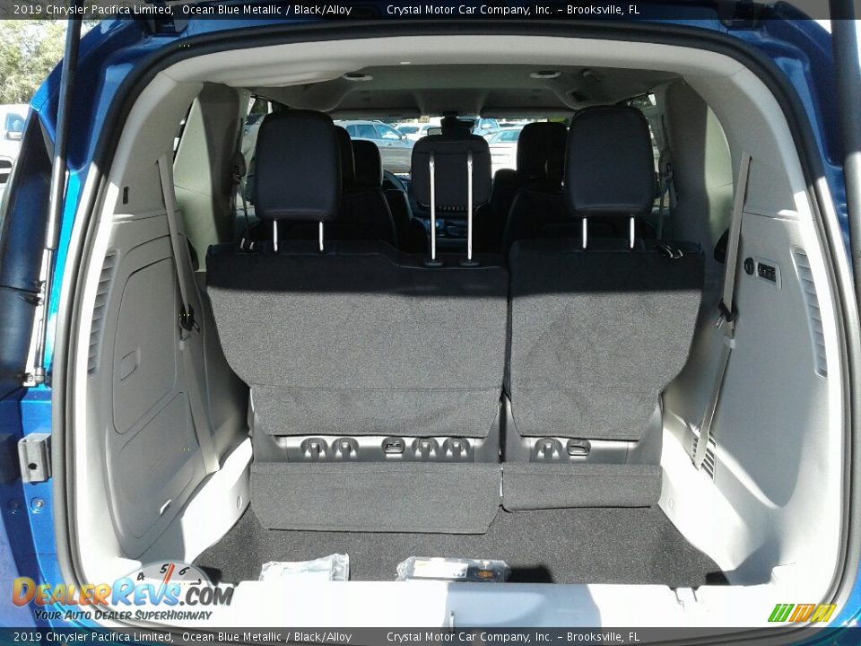 2019 Chrysler Pacifica Limited Trunk Photo #20