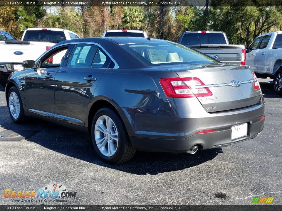 2019 Ford Taurus SE Magnetic / Charcoal Black Photo #3
