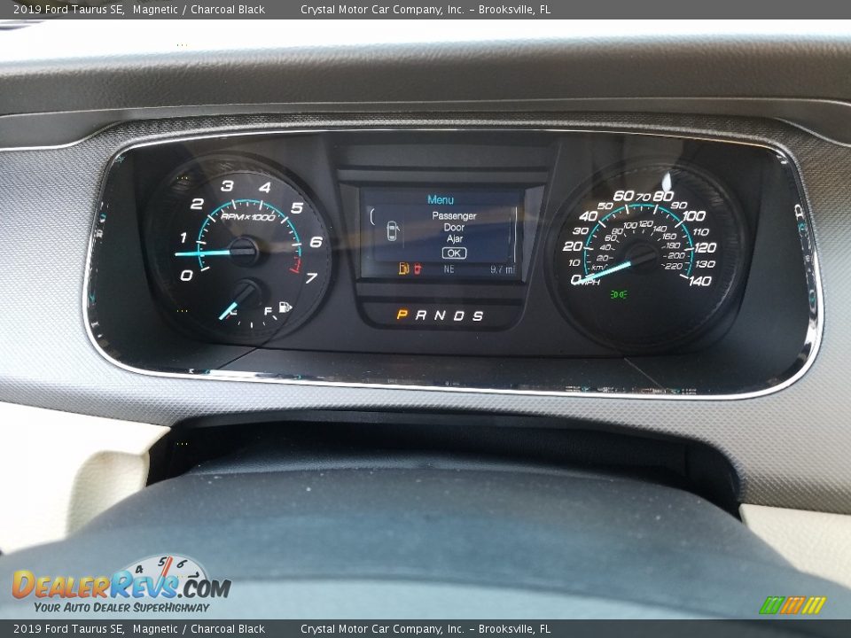 2019 Ford Taurus SE Magnetic / Charcoal Black Photo #14