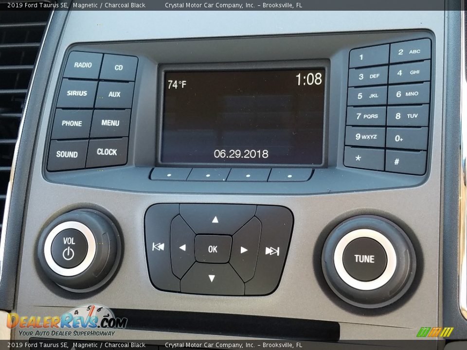 2019 Ford Taurus SE Magnetic / Charcoal Black Photo #15