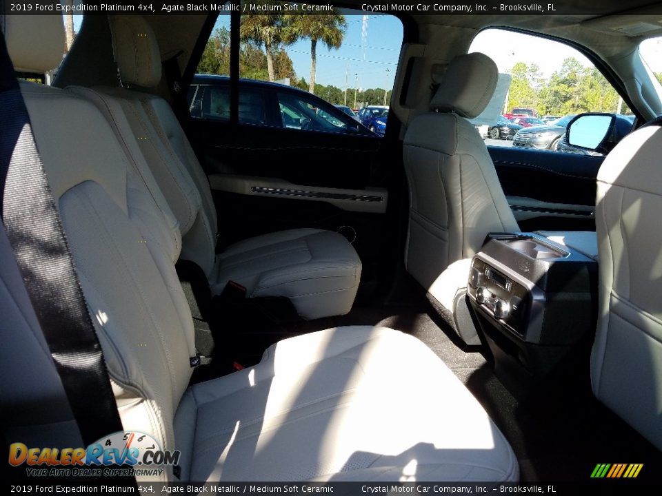 2019 Ford Expedition Platinum 4x4 Agate Black Metallic / Medium Soft Ceramic Photo #11