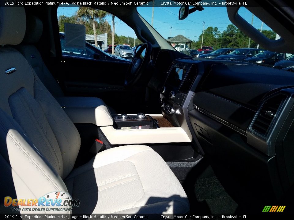 2019 Ford Expedition Platinum 4x4 Agate Black Metallic / Medium Soft Ceramic Photo #12