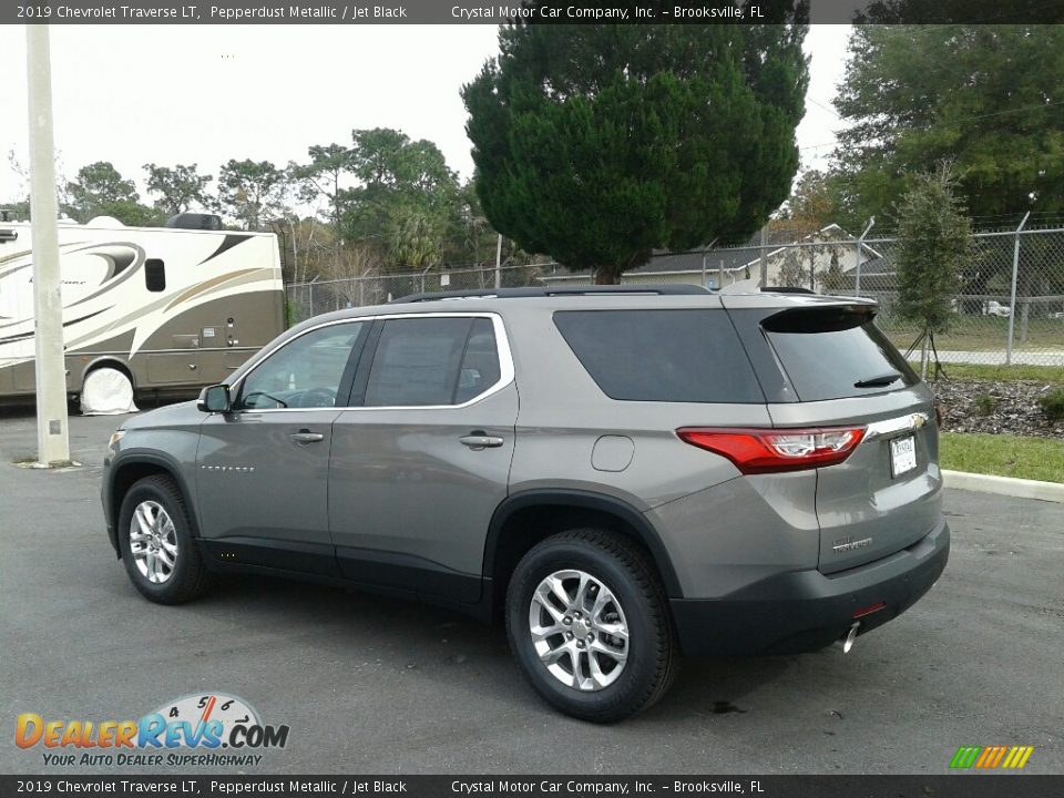2019 Chevrolet Traverse LT Pepperdust Metallic / Jet Black Photo #3