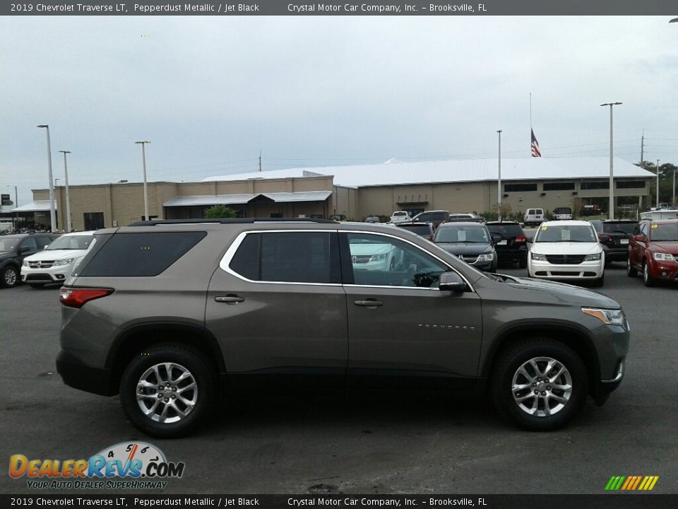 2019 Chevrolet Traverse LT Pepperdust Metallic / Jet Black Photo #6