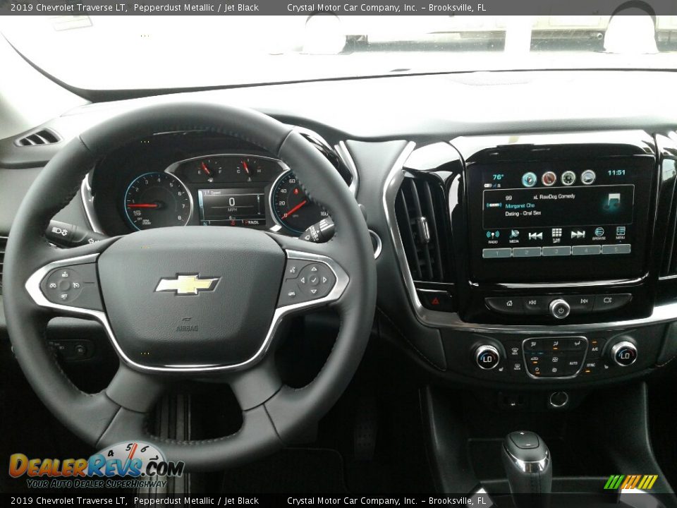 2019 Chevrolet Traverse LT Pepperdust Metallic / Jet Black Photo #13