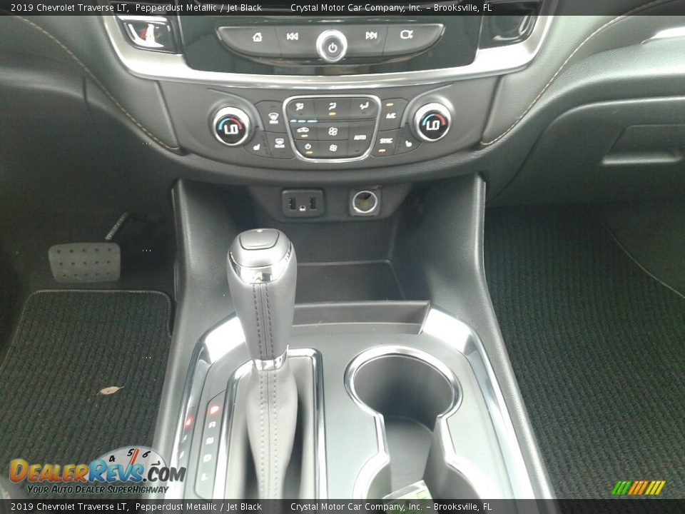 2019 Chevrolet Traverse LT Pepperdust Metallic / Jet Black Photo #16