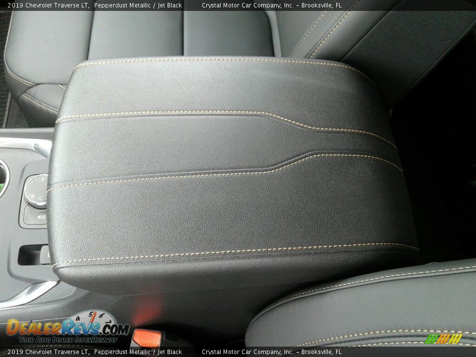 2019 Chevrolet Traverse LT Pepperdust Metallic / Jet Black Photo #18