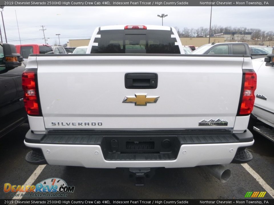 2019 Chevrolet Silverado 2500HD High Country Crew Cab 4WD Iridescent Pearl Tricoat / High Country Saddle Photo #4