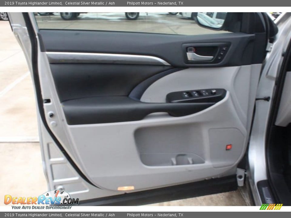 2019 Toyota Highlander Limited Celestial Silver Metallic / Ash Photo #9