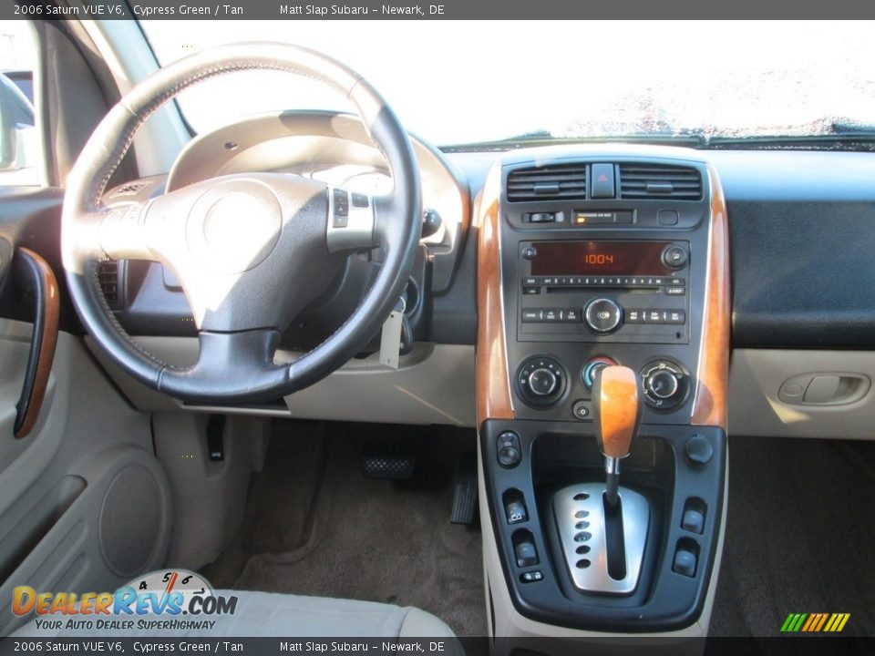 2006 Saturn VUE V6 Cypress Green / Tan Photo #16