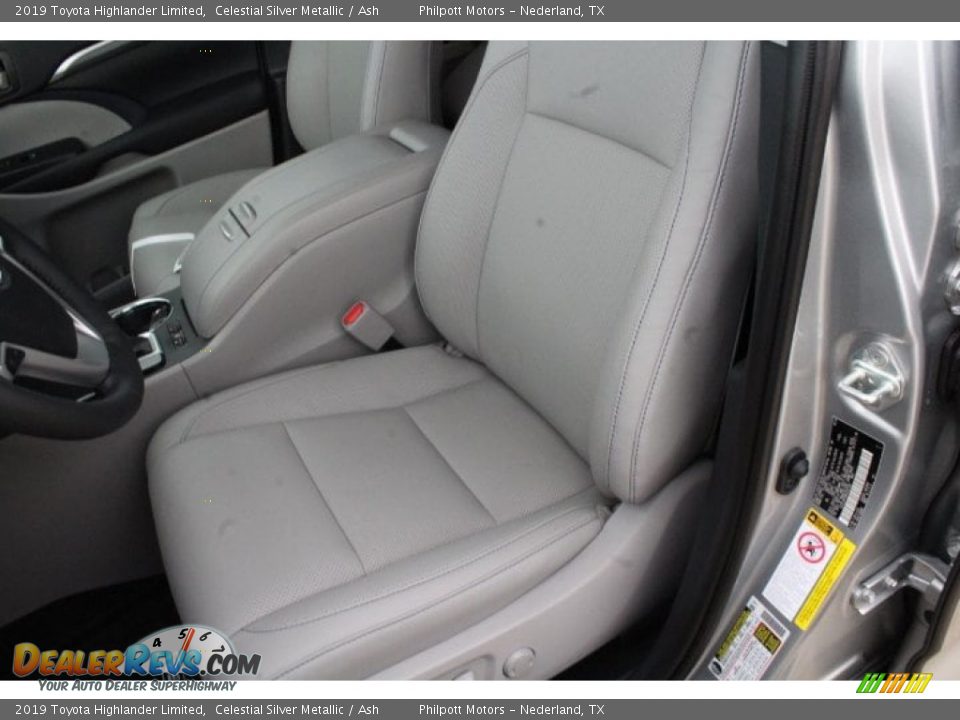 2019 Toyota Highlander Limited Celestial Silver Metallic / Ash Photo #10