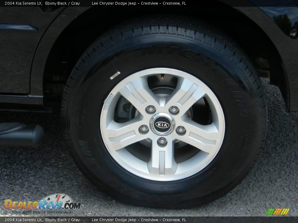 2004 Kia Sorento LX Ebony Black / Gray Photo #11