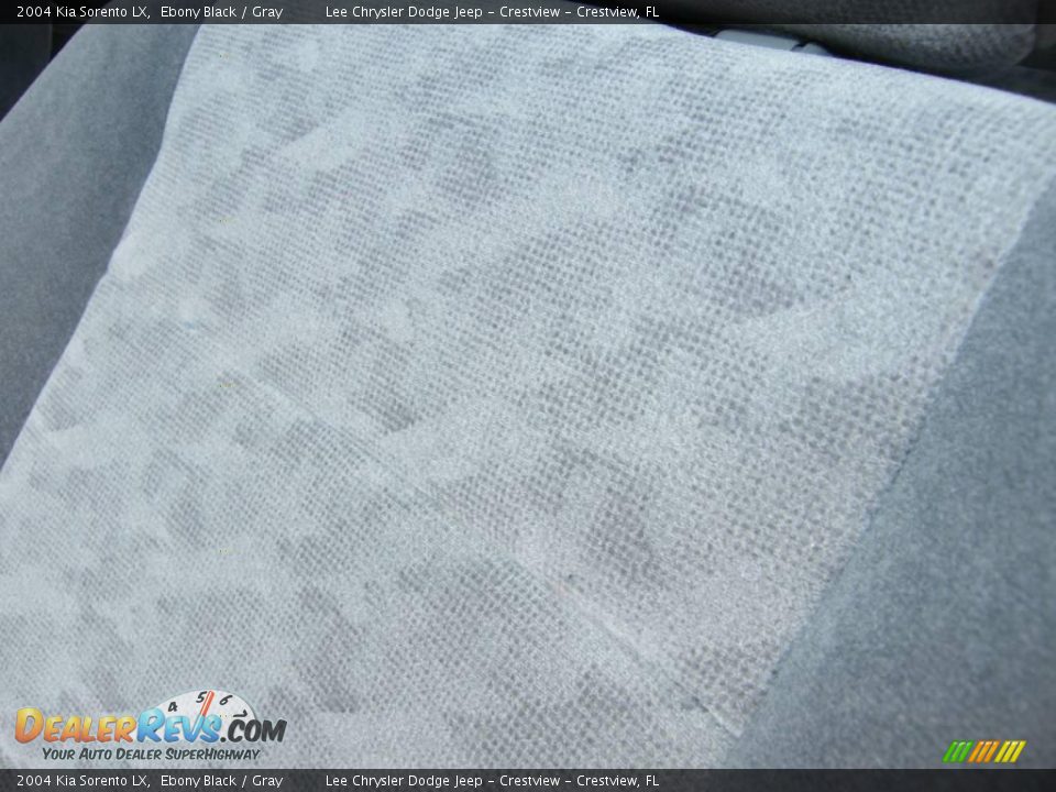 2004 Kia Sorento LX Ebony Black / Gray Photo #15