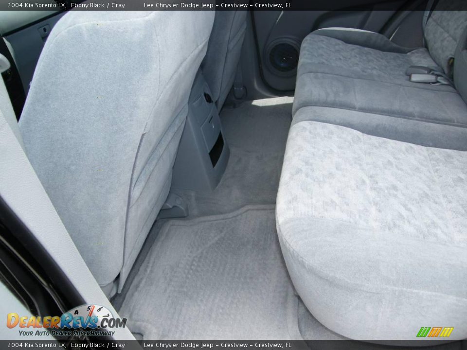 2004 Kia Sorento LX Ebony Black / Gray Photo #22
