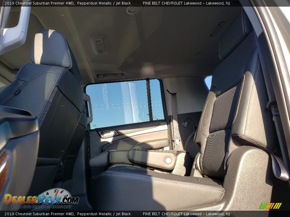 2019 Chevrolet Suburban Premier 4WD Pepperdust Metallic / Jet Black Photo #6
