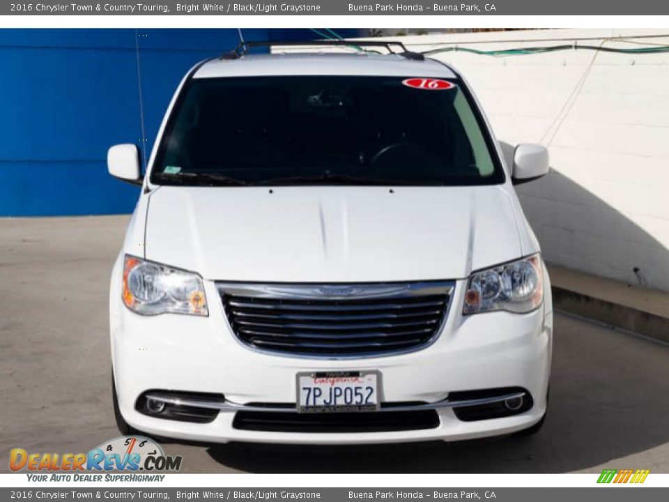 2016 Chrysler Town & Country Touring Bright White / Black/Light Graystone Photo #7