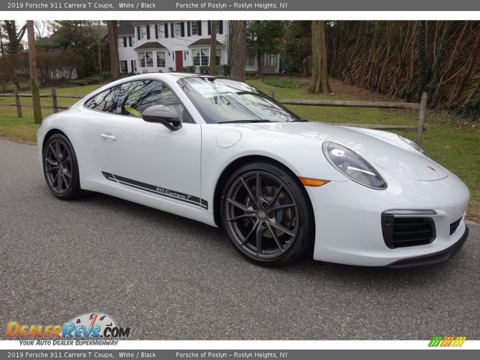 Front 3/4 View of 2019 Porsche 911 Carrera T Coupe Photo #1