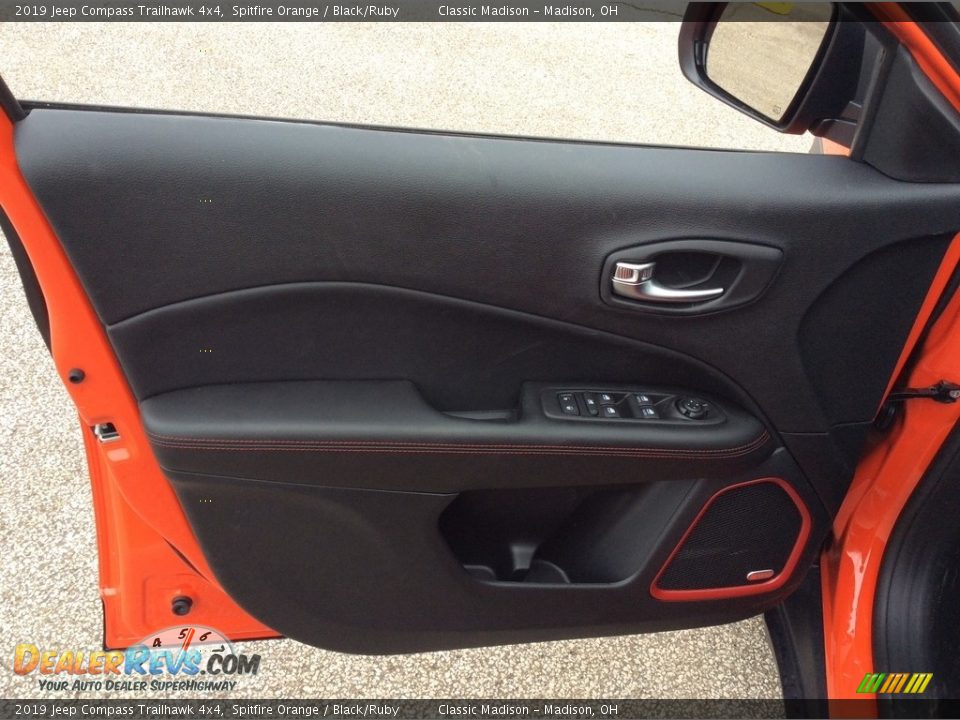 Door Panel of 2019 Jeep Compass Trailhawk 4x4 Photo #8