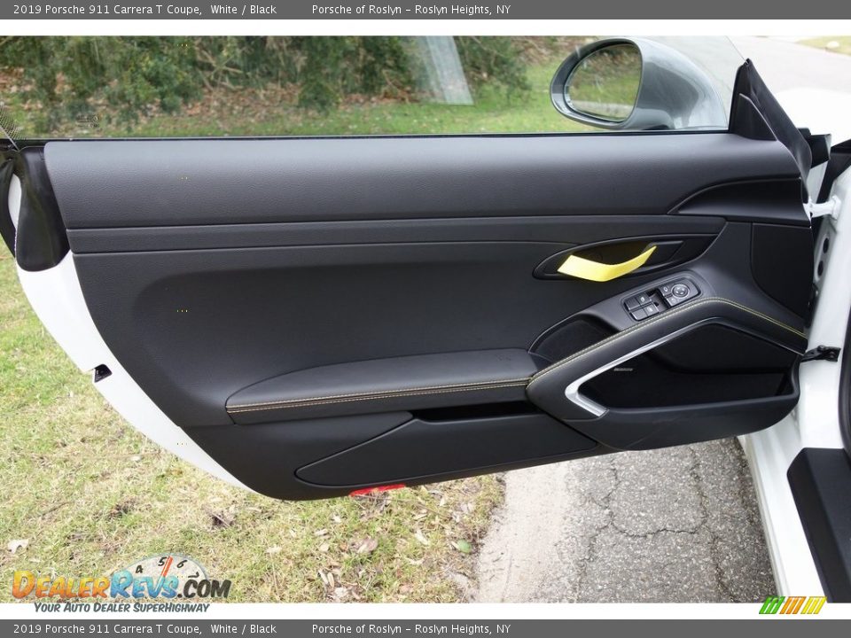 Door Panel of 2019 Porsche 911 Carrera T Coupe Photo #14
