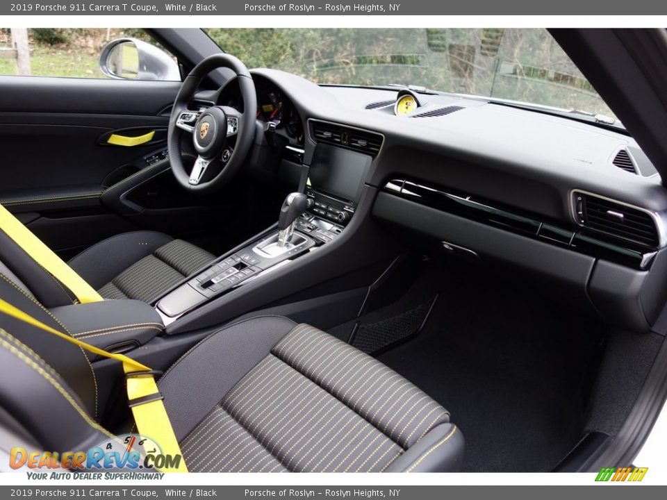 Dashboard of 2019 Porsche 911 Carrera T Coupe Photo #17