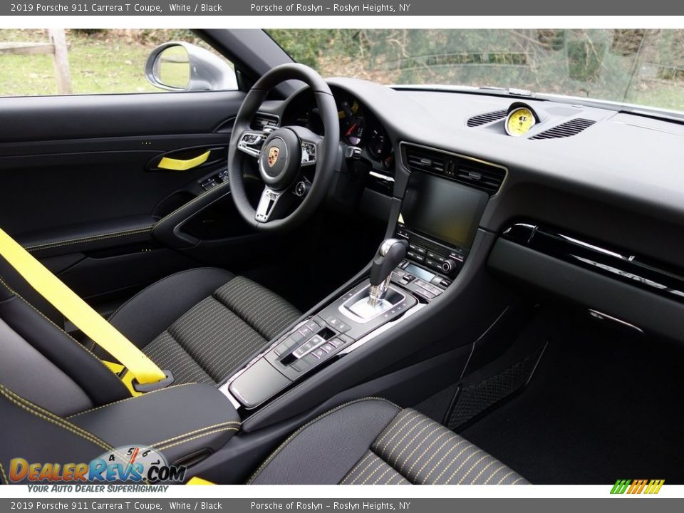 Dashboard of 2019 Porsche 911 Carrera T Coupe Photo #19