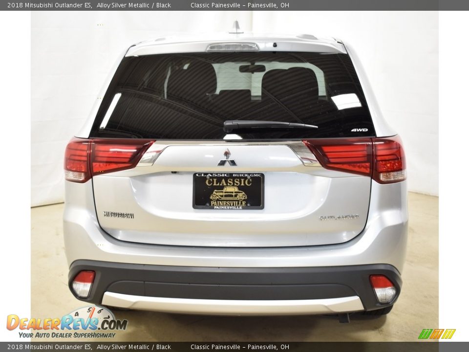 2018 Mitsubishi Outlander ES Alloy Silver Metallic / Black Photo #3