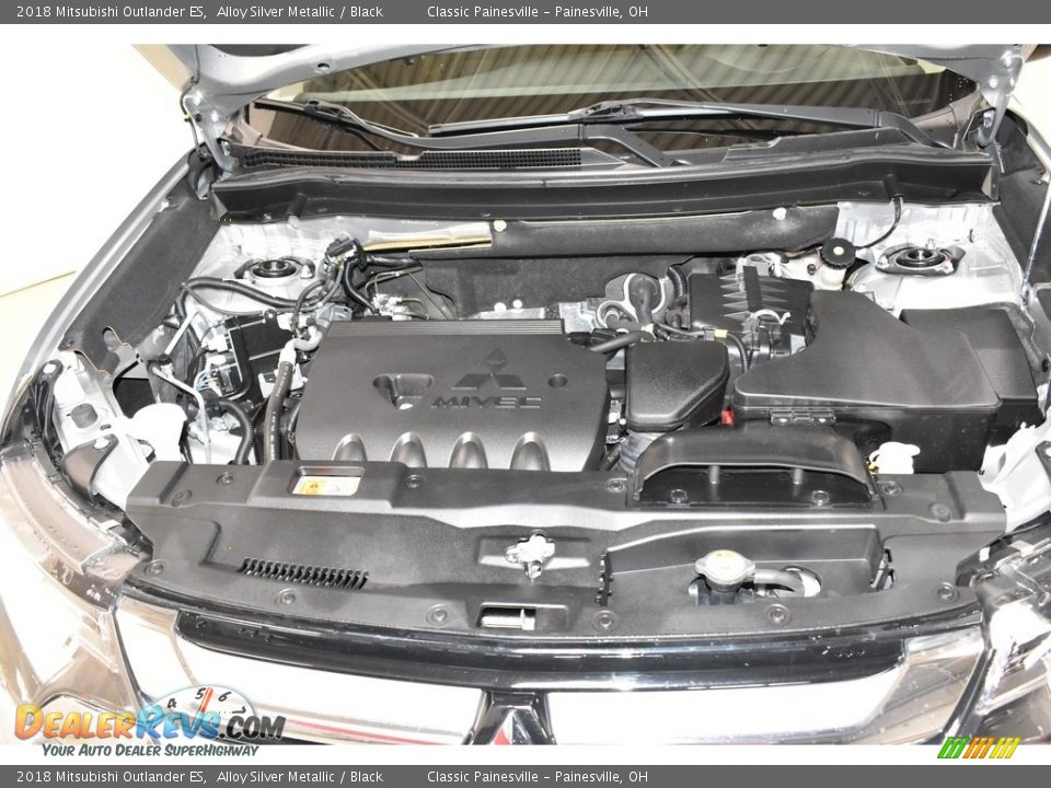 2018 Mitsubishi Outlander ES Alloy Silver Metallic / Black Photo #6