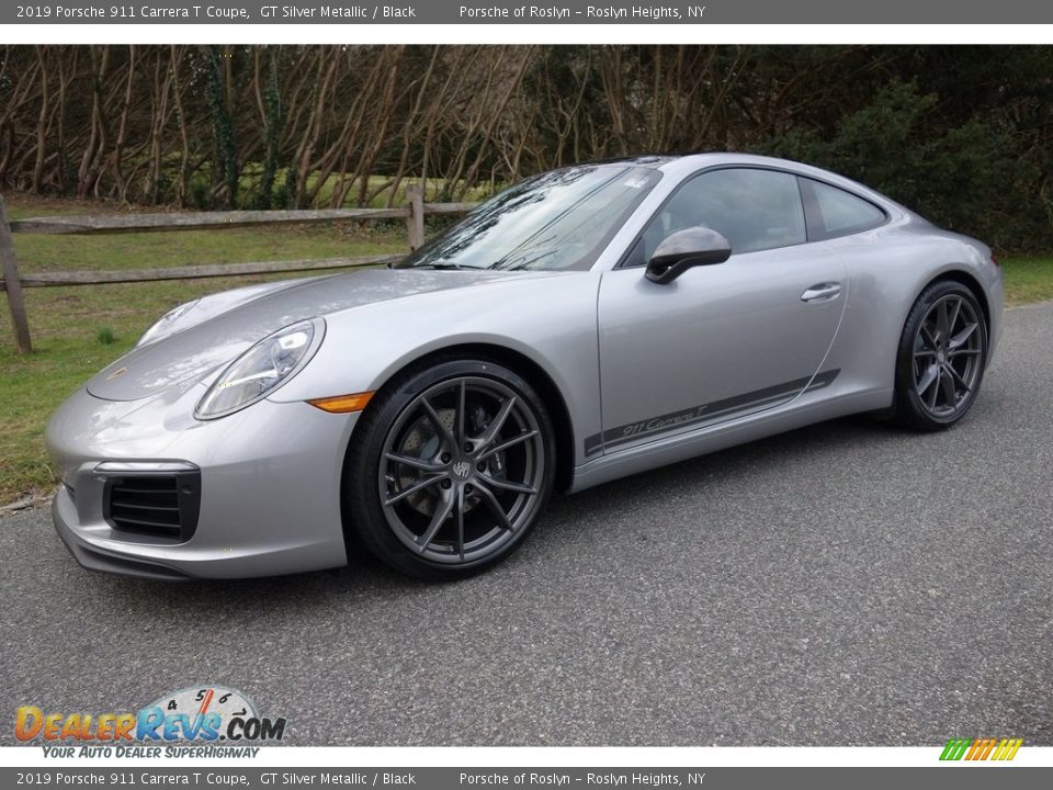 Front 3/4 View of 2019 Porsche 911 Carrera T Coupe Photo #8