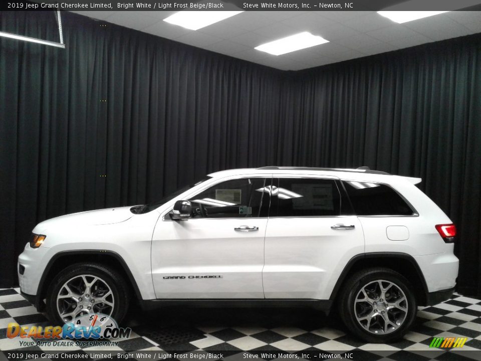 2019 Jeep Grand Cherokee Limited Bright White / Light Frost Beige/Black Photo #1