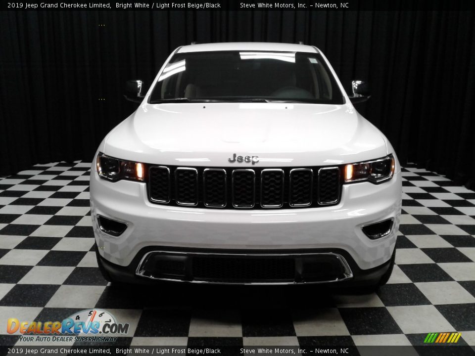2019 Jeep Grand Cherokee Limited Bright White / Light Frost Beige/Black Photo #3