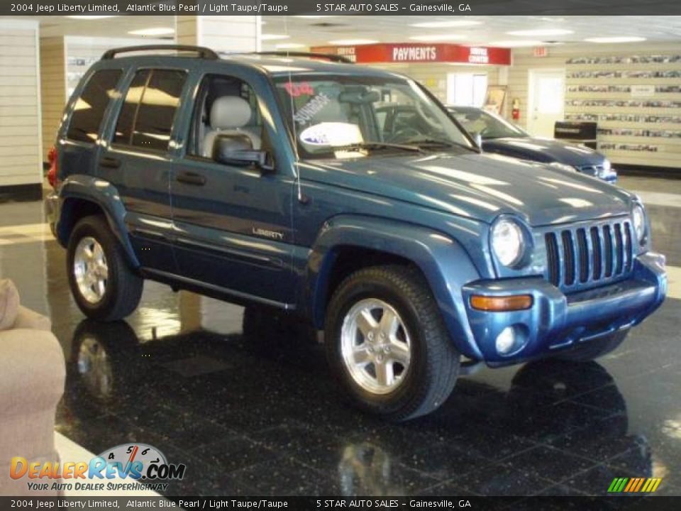 2004 Jeep Liberty Limited Atlantic Blue Pearl / Light Taupe/Taupe Photo #11