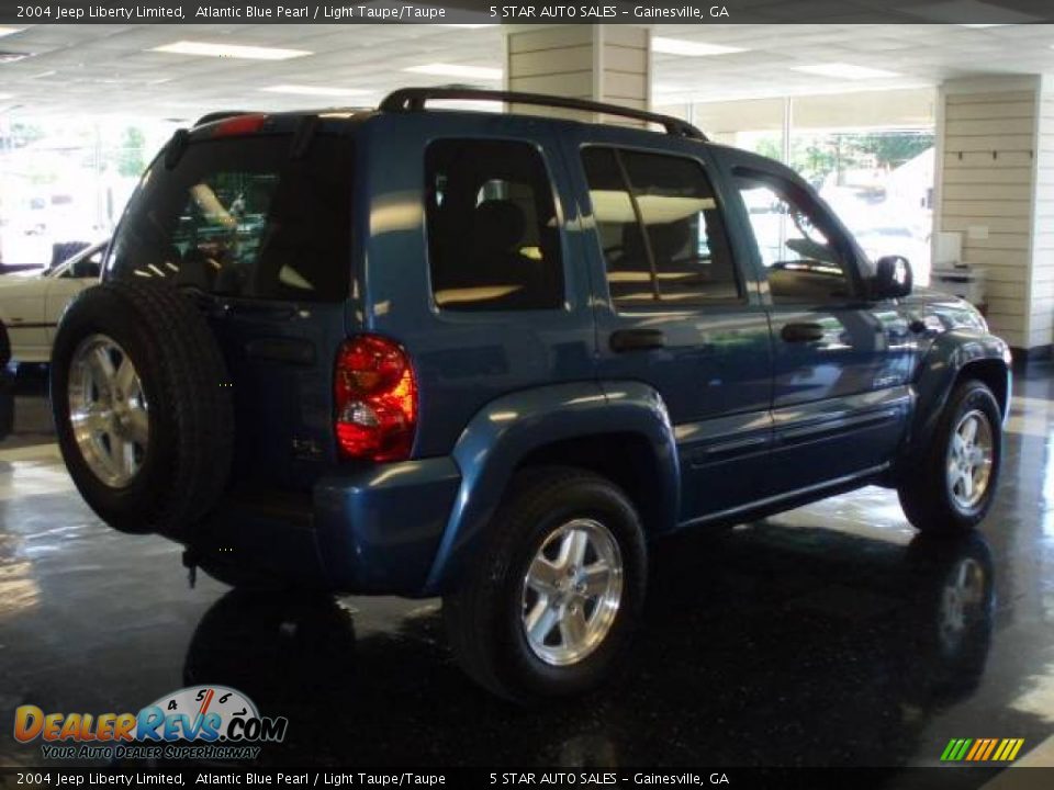 2004 Jeep Liberty Limited Atlantic Blue Pearl / Light Taupe/Taupe Photo #13