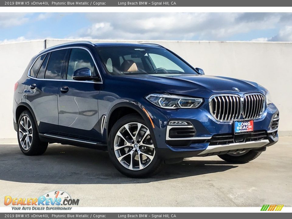 Front 3/4 View of 2019 BMW X5 xDrive40i Photo #12