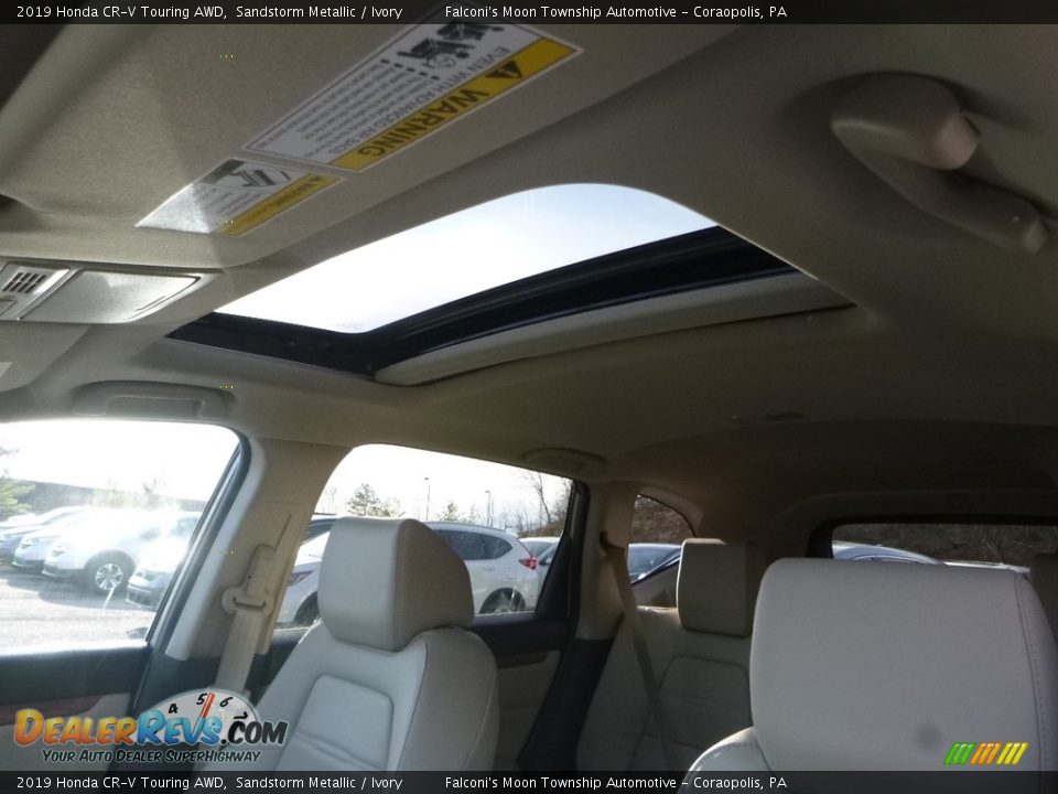 2019 Honda CR-V Touring AWD Sandstorm Metallic / Ivory Photo #12