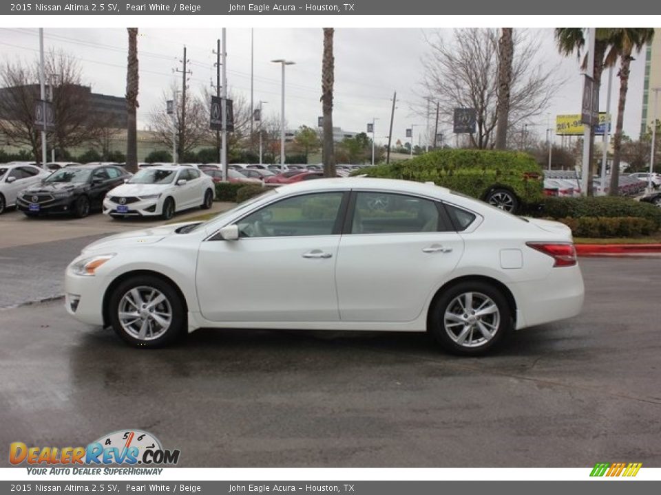 2015 Nissan Altima 2.5 SV Pearl White / Beige Photo #4