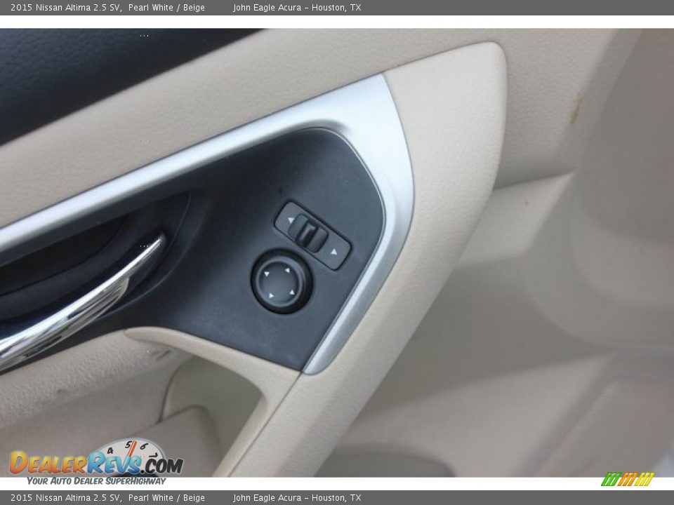 2015 Nissan Altima 2.5 SV Pearl White / Beige Photo #12