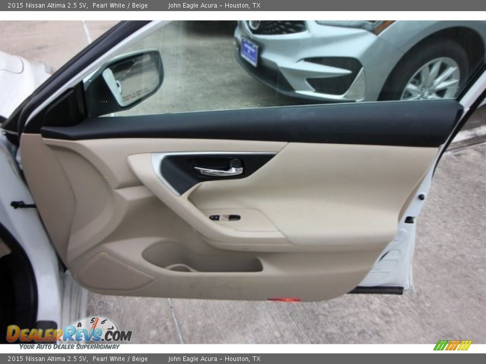 2015 Nissan Altima 2.5 SV Pearl White / Beige Photo #21