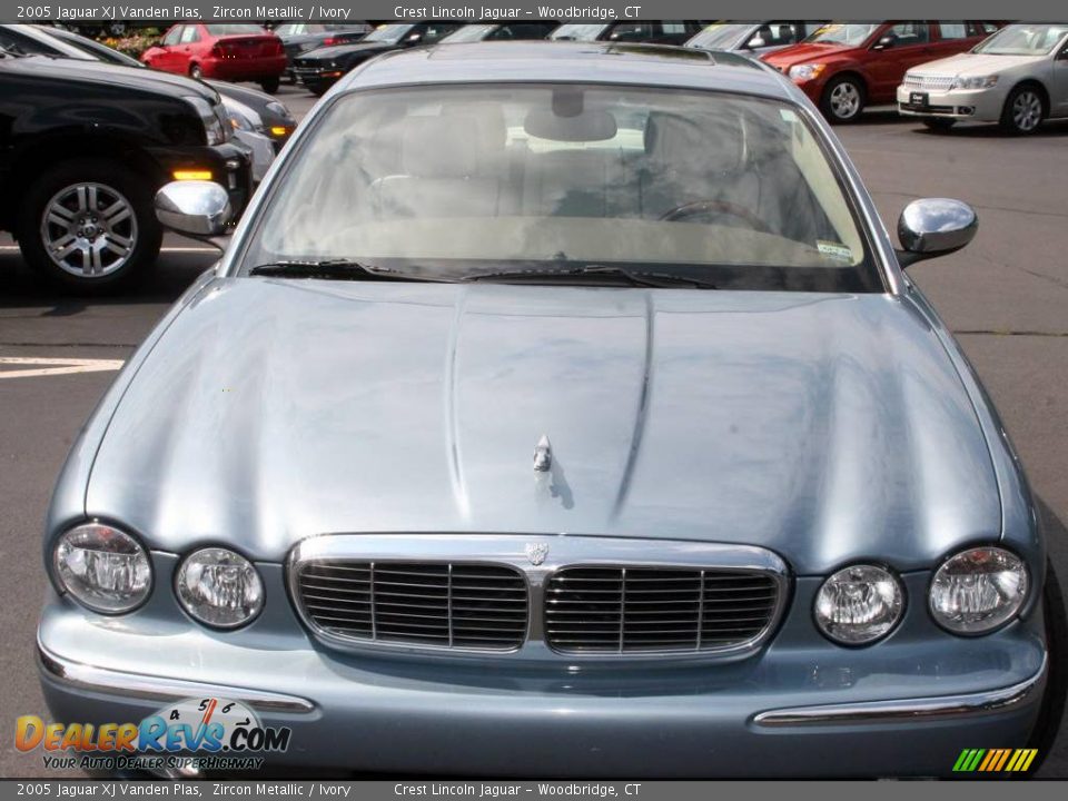 2005 Jaguar XJ Vanden Plas Zircon Metallic / Ivory Photo #2