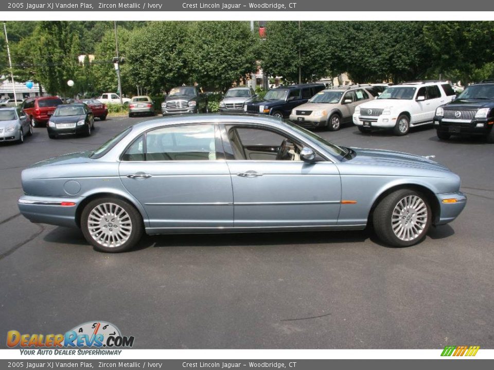 2005 Jaguar XJ Vanden Plas Zircon Metallic / Ivory Photo #3