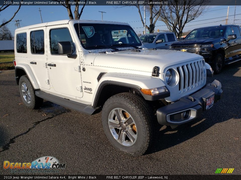 2019 Jeep Wrangler Unlimited Sahara 4x4 Bright White / Black Photo #1
