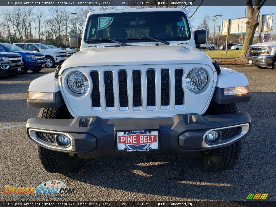 2019 Jeep Wrangler Unlimited Sahara 4x4 Bright White / Black Photo #2