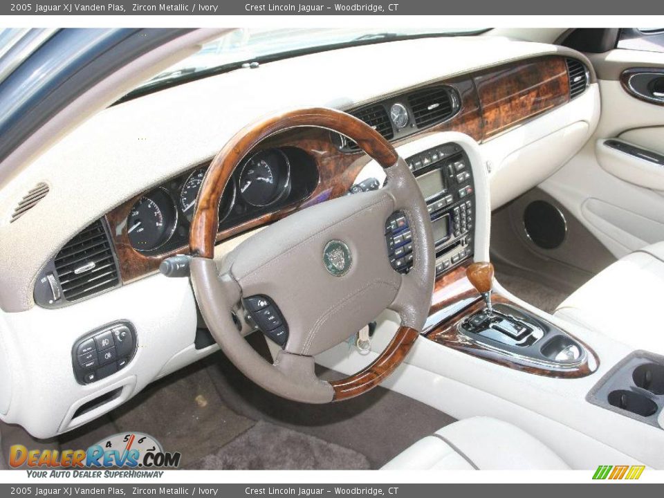 2005 Jaguar XJ Vanden Plas Zircon Metallic / Ivory Photo #10